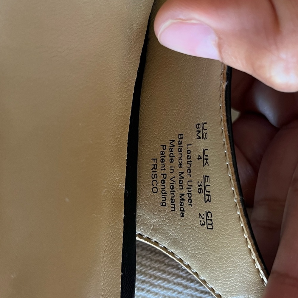 Naturalizar Frisco Slingbacks Black